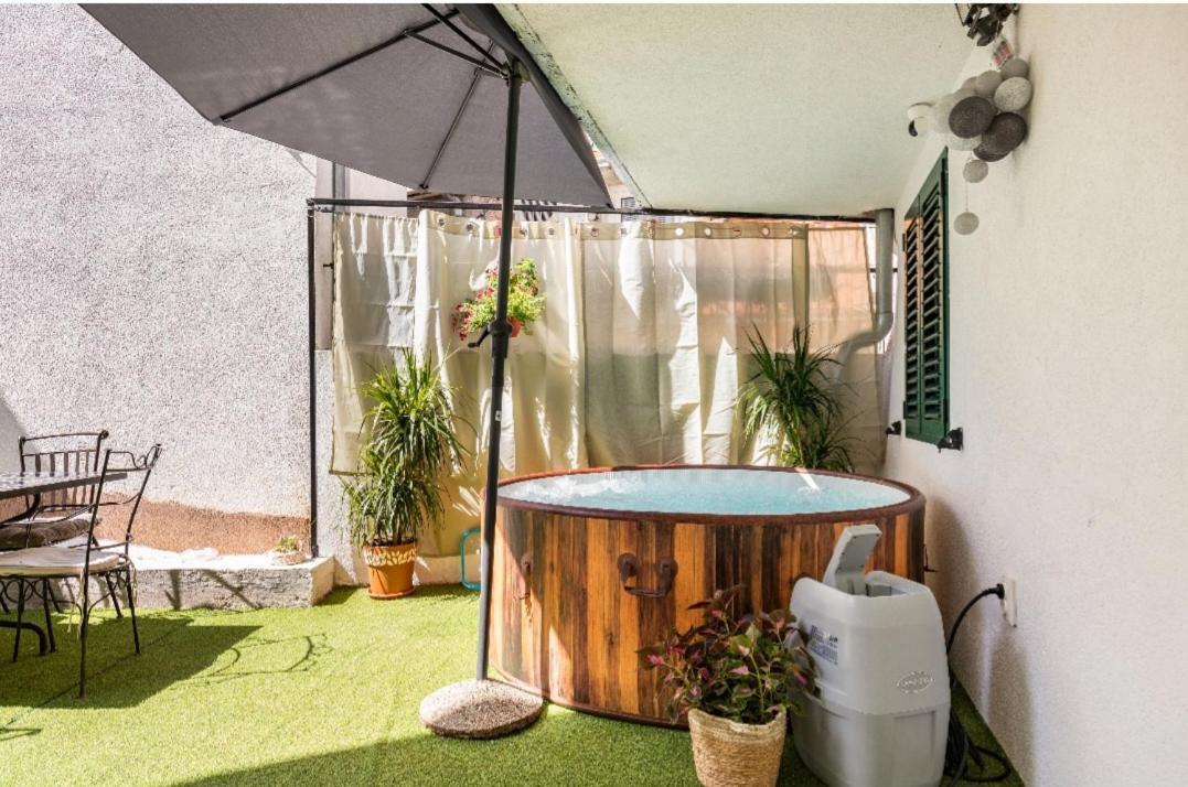 Villa Angie Old Town With Jacuzzi Split Kültér fotó